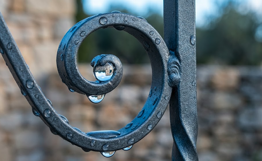 portail opaque ou semi opaque fer forgé